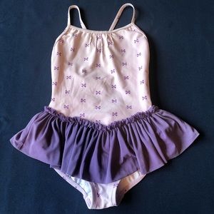 Girls bathing suit size 6/7 Hanna Andersson sz 120